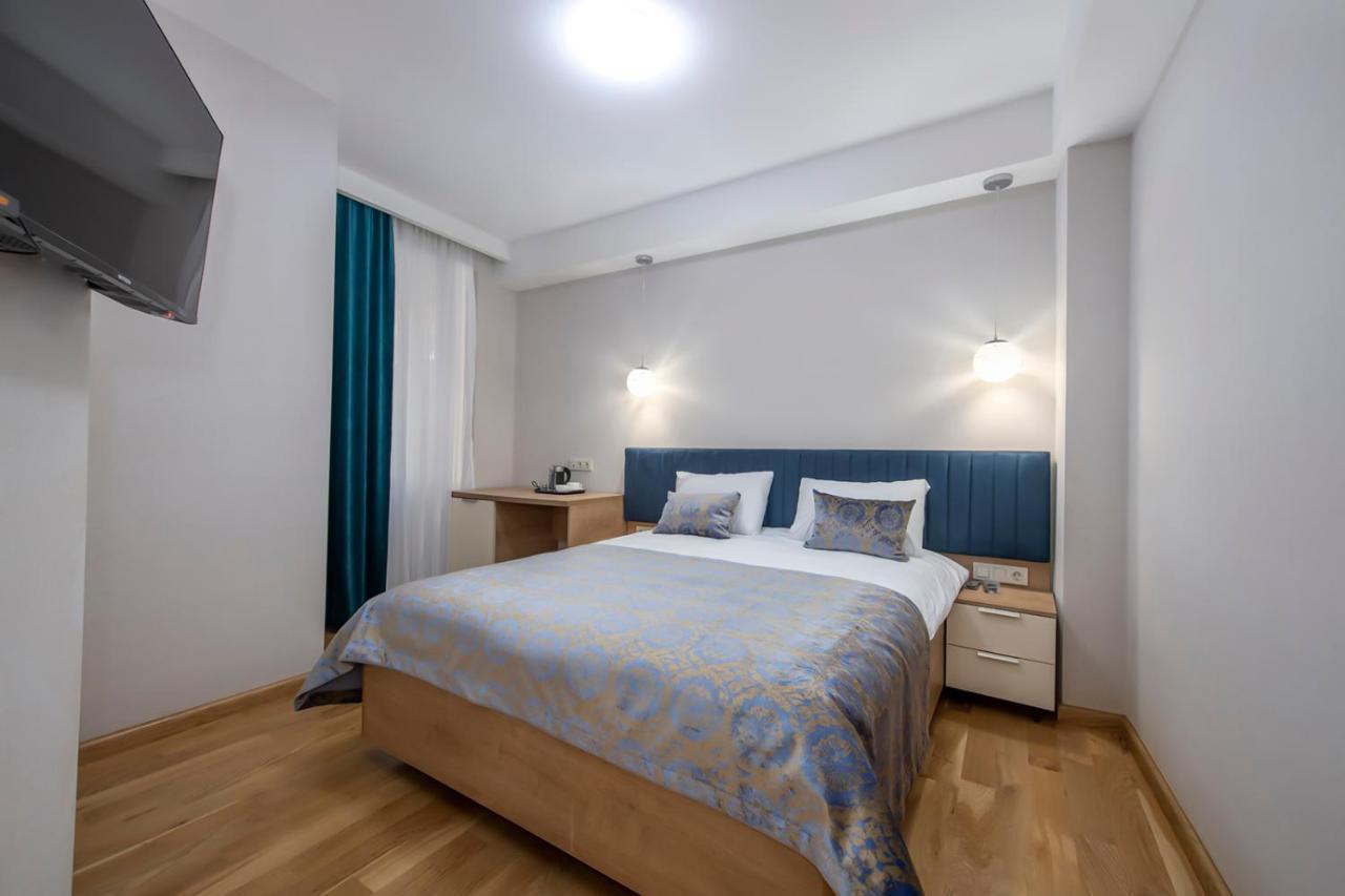 Hotel Embassy Tbilisi Exterior photo